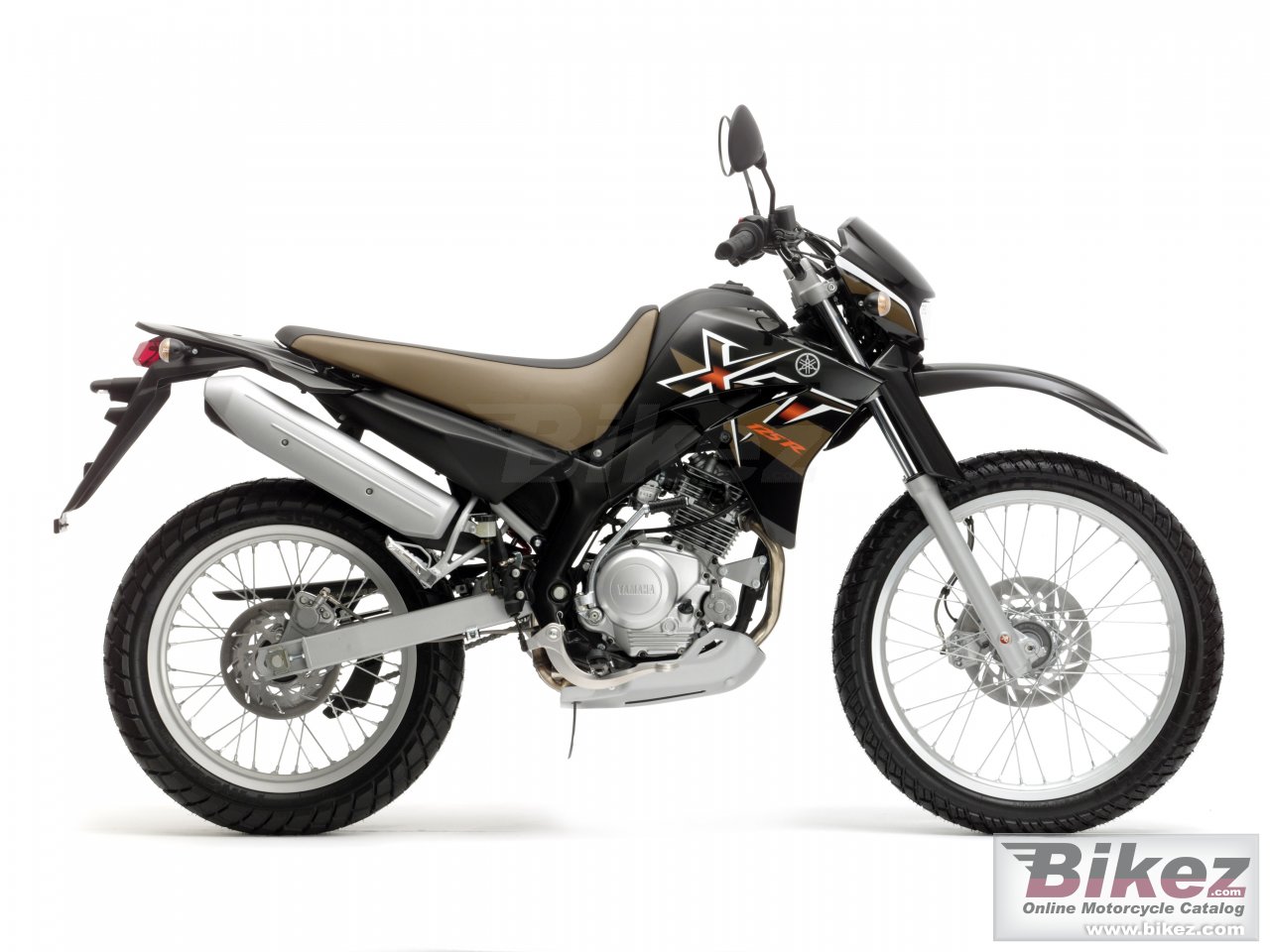 Big Yamaha xt 125 r picture and wallpaper from Bikez.com